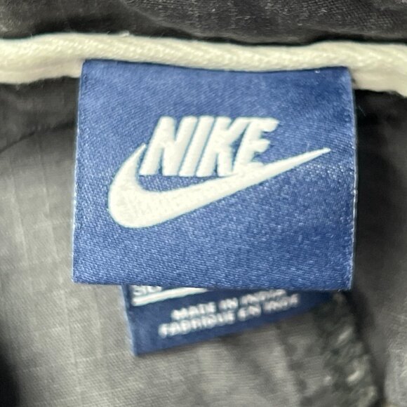 Nike Cargo Shorts Mens 36 Black Rip Stop Zipper Pockets Y2K - Picture 4 of 10